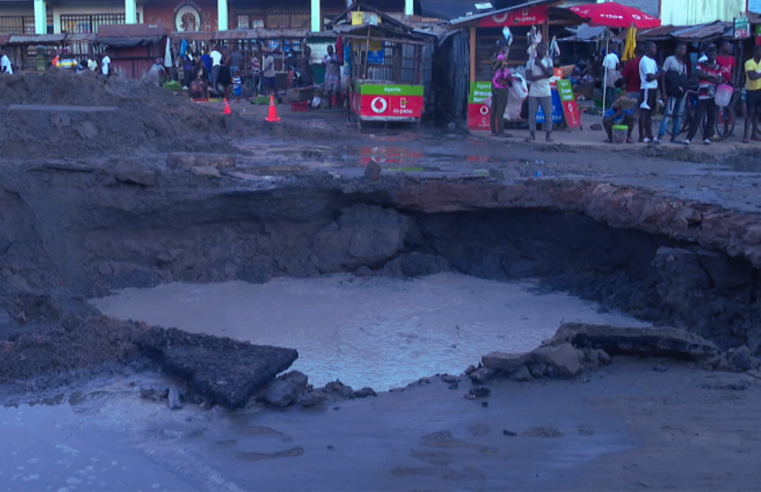 Quelimane Vive Há Um Mês com Cratera que Dificulta a Circulação